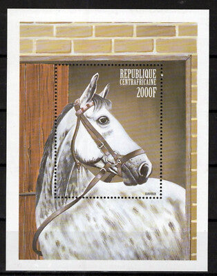 Central Africa 1289 MNH Horses Equine Hanoverian Breed Zayix Stamps 0125M0111M