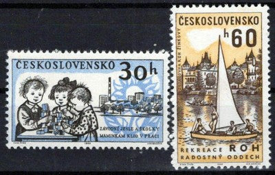 Czechoslovakia 1135-1136 MNH Sailboats Youth Toys Zayix Stamps 0425S0095