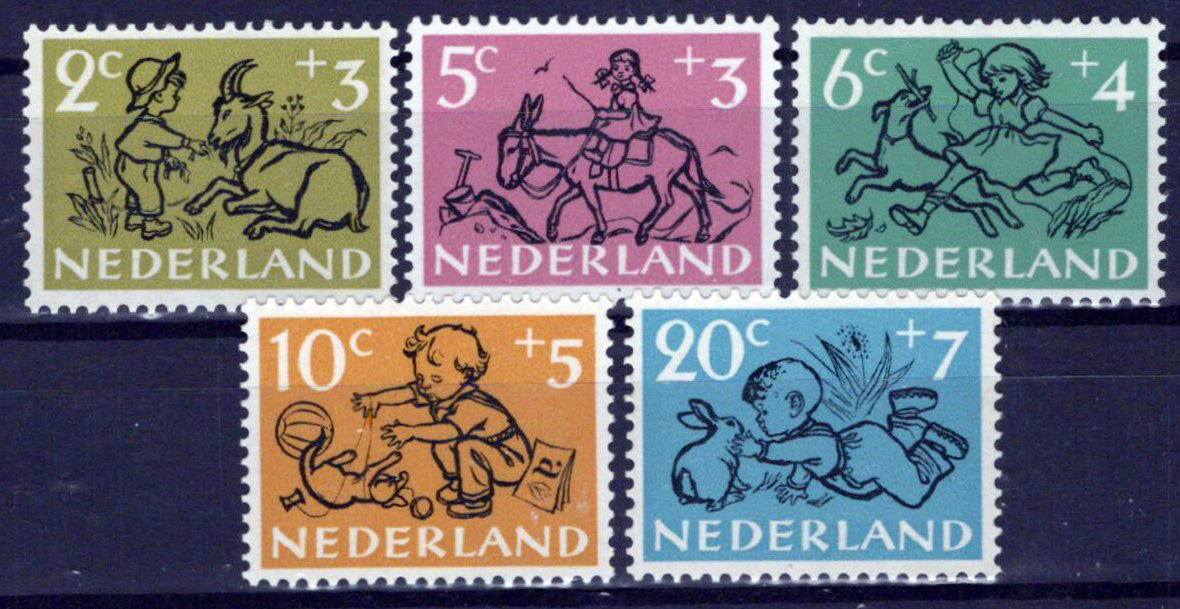 Netherlands B243-B247 MNH Semi-Postal Youth & Pets Cats Zayix Stamps 0225S0223M