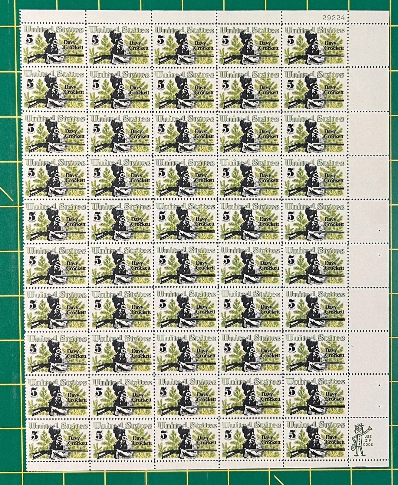 US 1330 MNH Sheet 5 Cent Folklore Davy Crockett ZAYIX 0825L1572