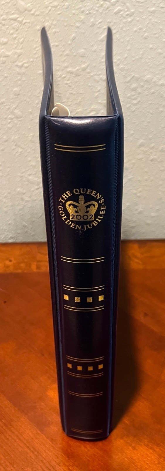 4 Ring Queen's Golden Jubilee 2002 Binder for Stamp Collecting ZAYIX