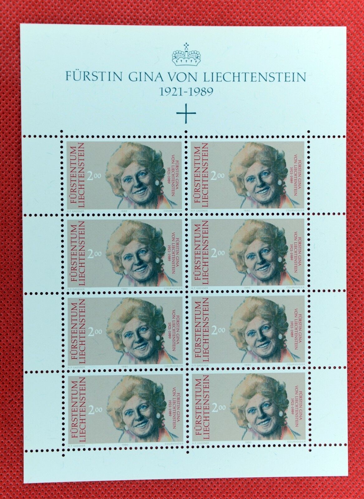 ZAYIX - 1990 Liechtenstein 928-929 MNH miniature sheets - royalty 0209-1532-A47