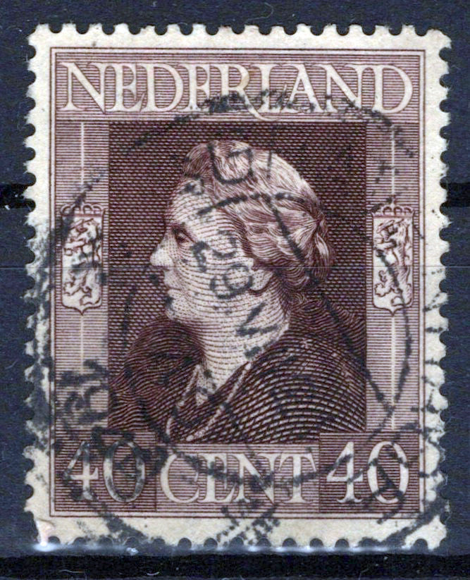 Netherlands 275 Used Queen Wilhelmina Zayix Stamps 0125S0229