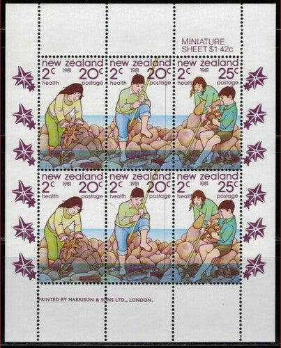 New Zealand B111a MNH Children Fishing Marine miniature sheet ZAYIX 0225M0016M