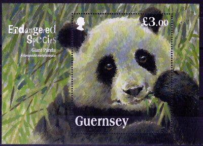 Guernsey 1193 MNH Wildlife Pandas Endangered Species ZAYIX 080323SM85M