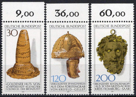 ZAYIX Germany 1258-1260 MNH Archaeology Artifacts Gilt Helmet 042623S154
