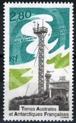 FSAT TAAF 215 MNH Benedict Point Scientific Research Station ZAYIX FSA-S0148M
