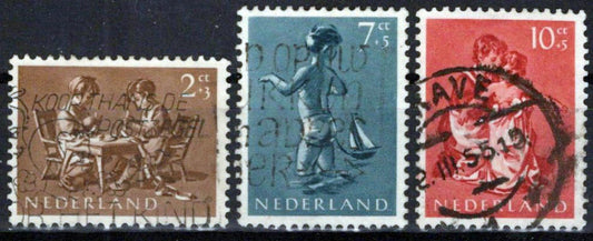 Netherlands B271, B273-B274 Used Child Welfare Zayix Stamps 0225S0182