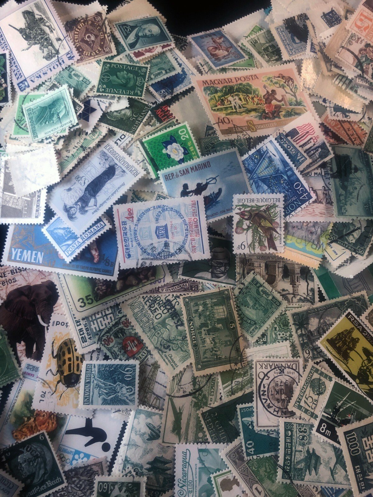 Stamps Collections Lot Worldwide Off Paper 2.8 oz (80g) Mixture Kiloware ZAYIX