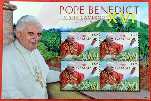 Gambia 3192 MNH Pope Benedict XVI souvenir sheet 0209AM07M