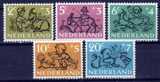 Netherlands B243-B247 MNH Semi-Postal Youth & Pets Cats Zayix Stamps 0225S0223M