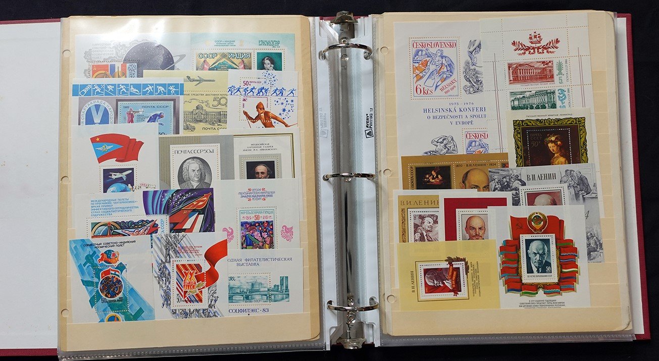 Topical Worldwide Souvenir & Mini Sheet Collection Zayix Stamps 0425-C0002