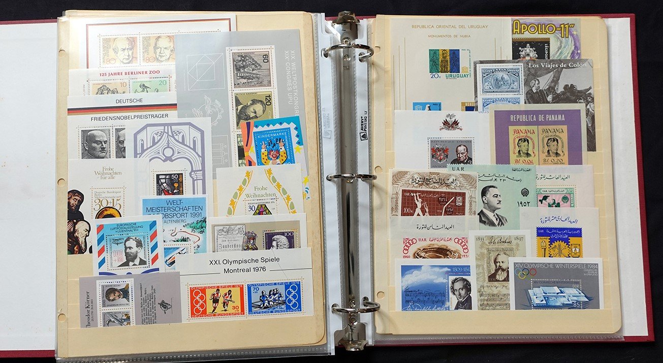 Topical Worldwide Souvenir & Mini Sheet Collection Zayix Stamps 0425-C0002