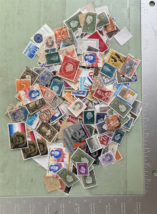 Netherlands 1 ounce Unchecked Off Paper Kiloware ZAYIX STAMPS 0825M1547M