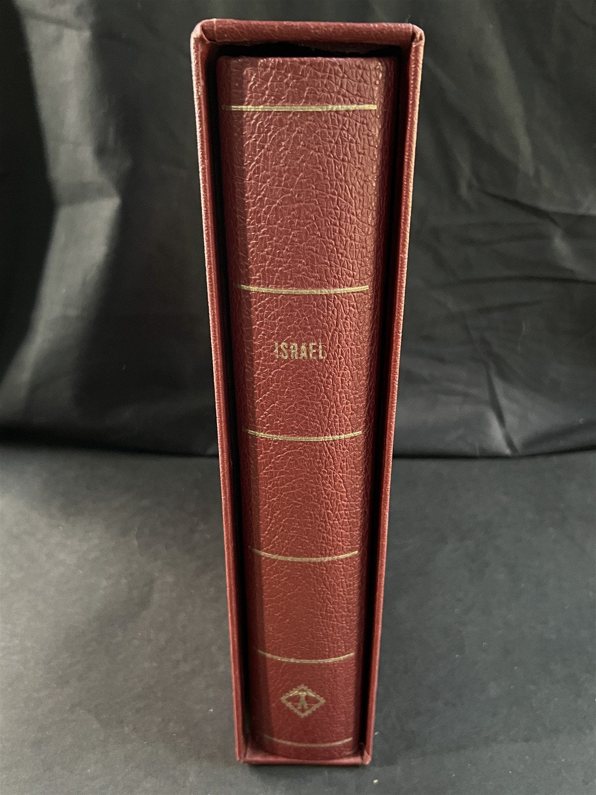 Israel Collection of 980 Stamps in a Lighthouse Hingeless Album ZAYIX 0825G3941