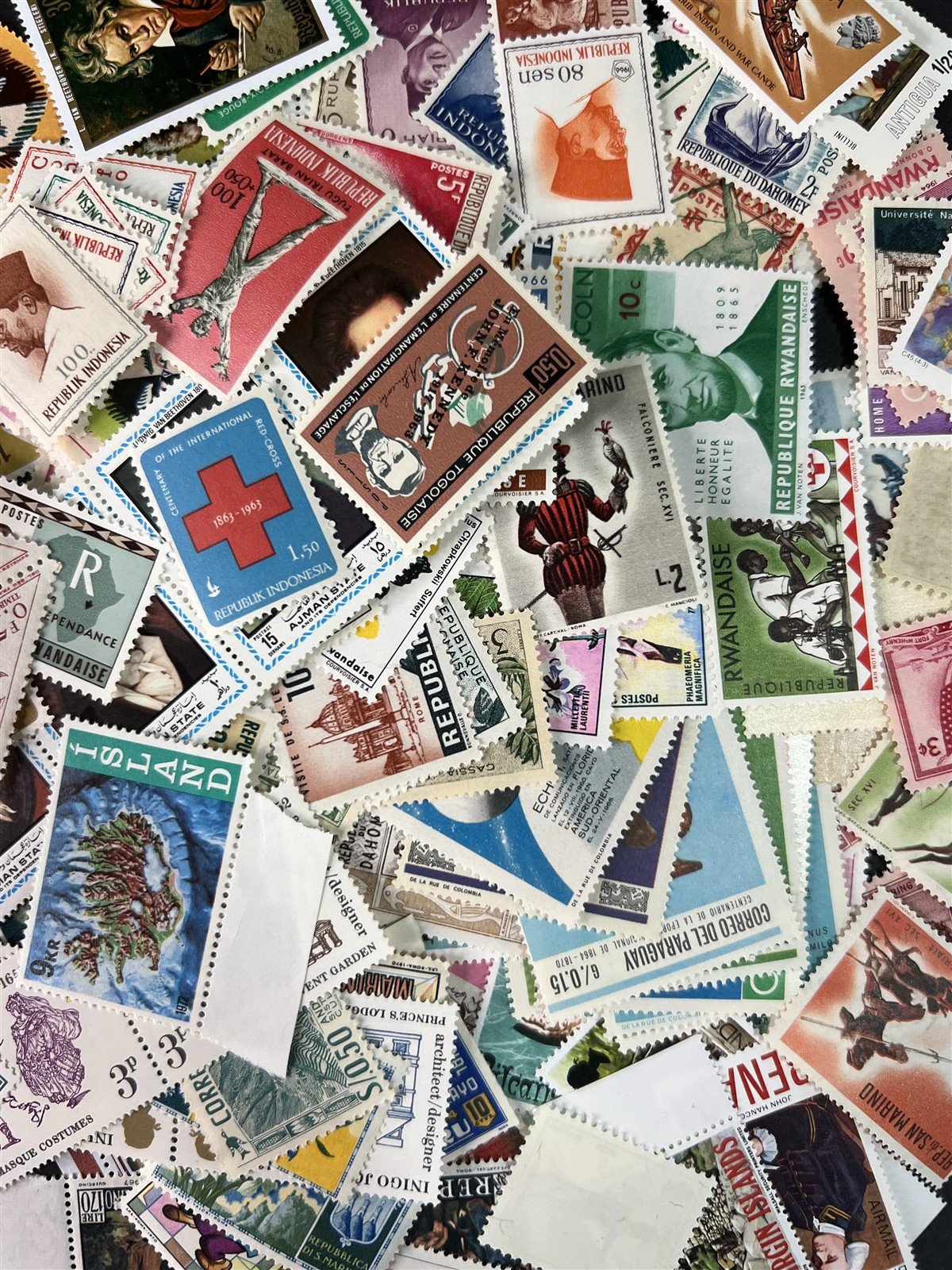 Mint Worldwide Stamp Mixture Unchecked Off Paper Lot Kiloware 1 oz/28g ZAYIX