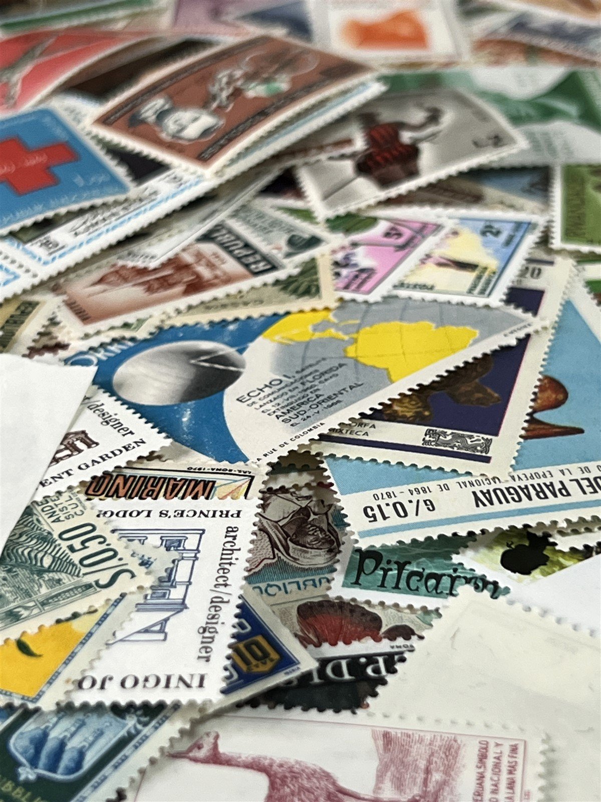 Mint Worldwide Stamp Mixture Unchecked Off Paper Lot Kiloware 1 oz/28g ZAYIX