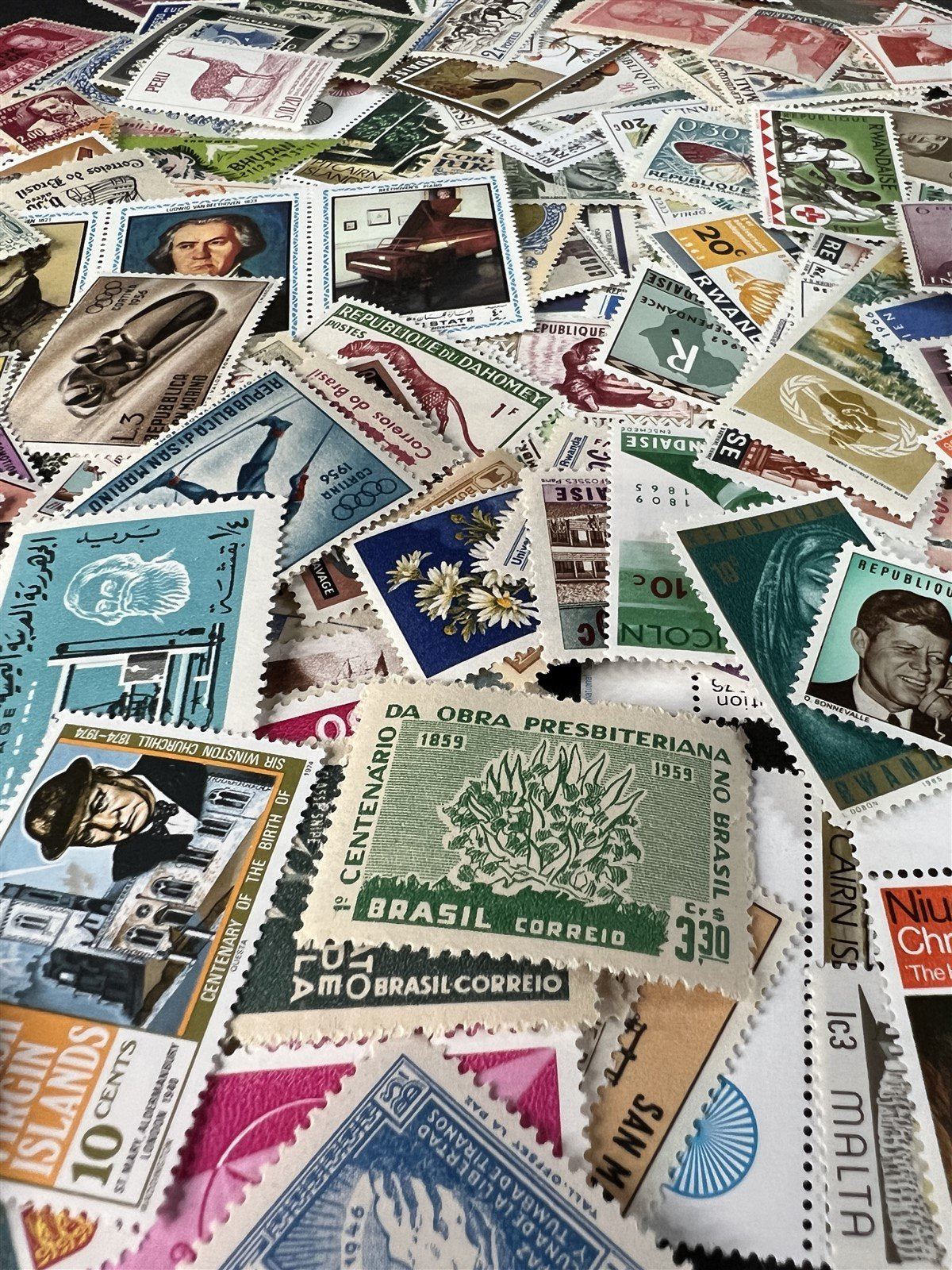 Mint Worldwide Stamp Mixture Unchecked Off Paper Lot Kiloware 1 oz/28g ZAYIX