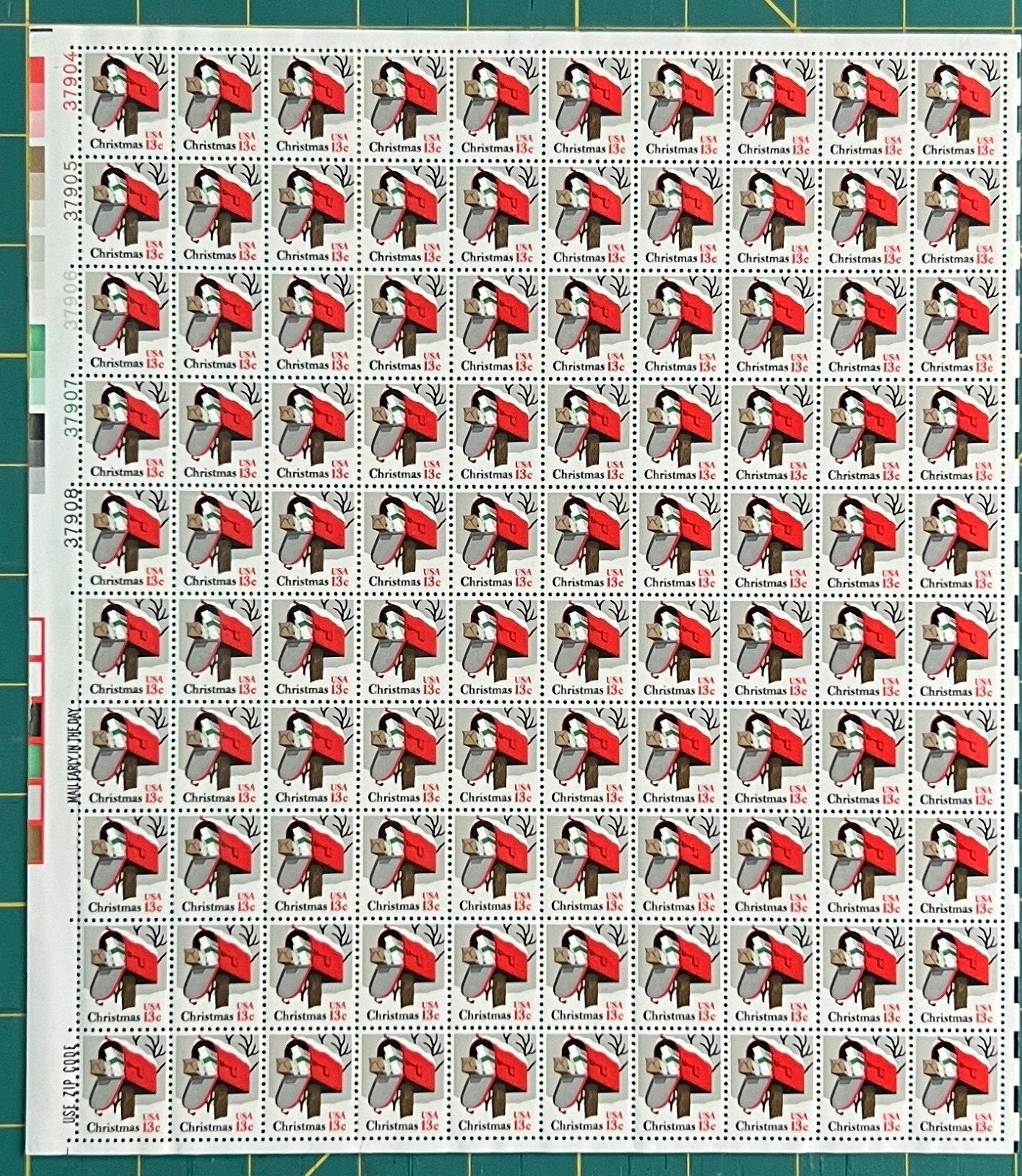 US 1977 13¢ Christmas Rural Mailbox Mint Sheet MNH (Scott 1730, PB10) – ZAYIX