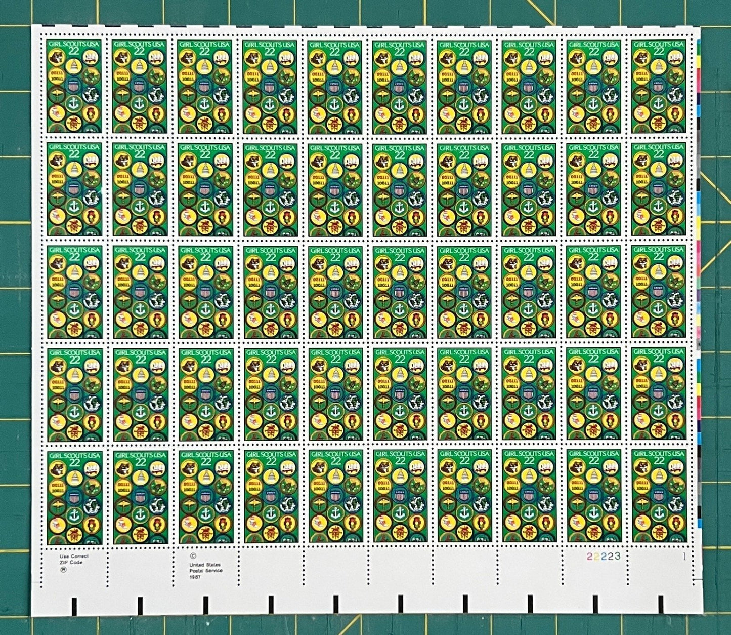 US 1987 22¢ Girl Scouts 75th Anniversary Mint Sheet MNH (Scott 2251) ZAYIX