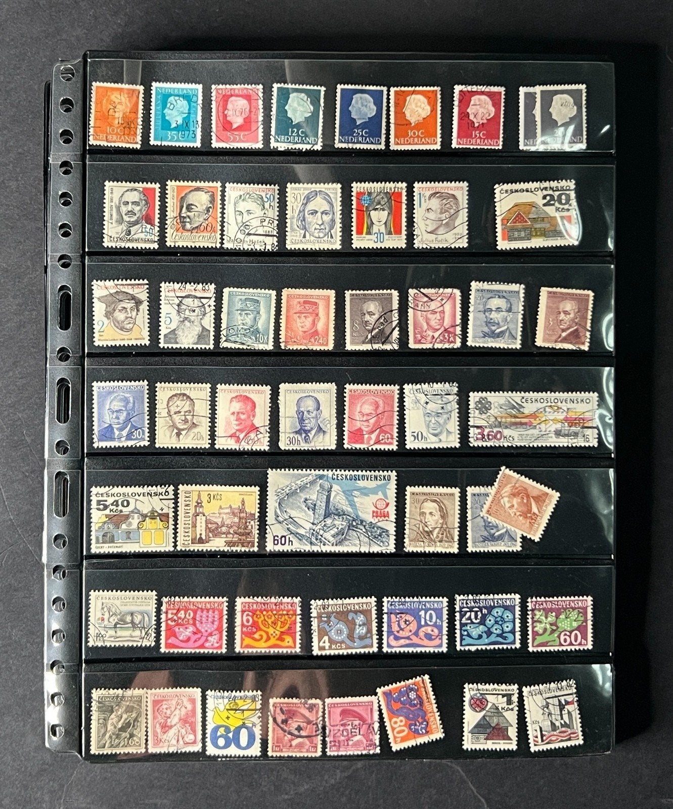 World Stockbook Stamp Collection Hundreds of Stamps Assorted Countries ZAYIX