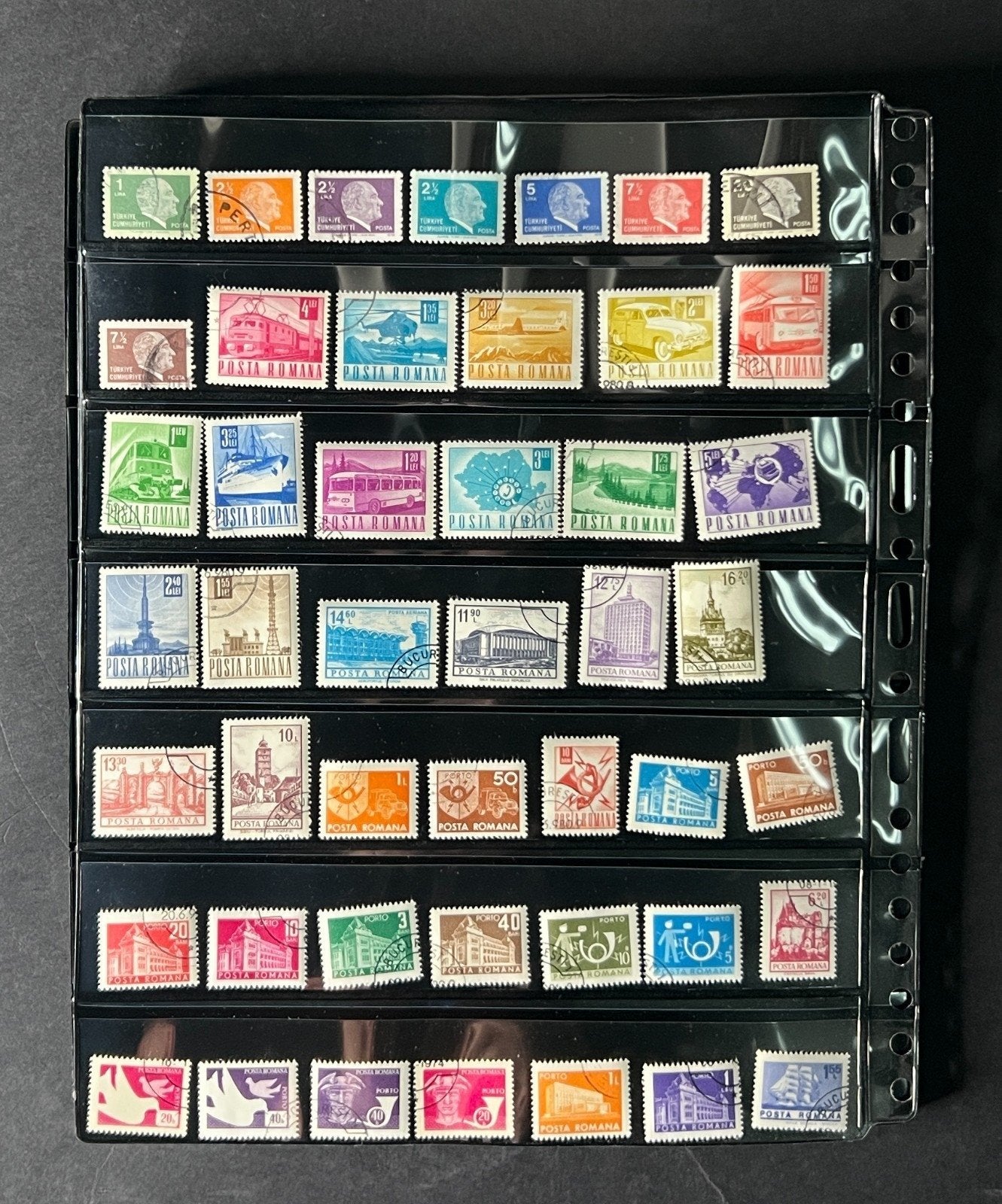 World Stockbook Stamp Collection Hundreds of Stamps Assorted Countries ZAYIX