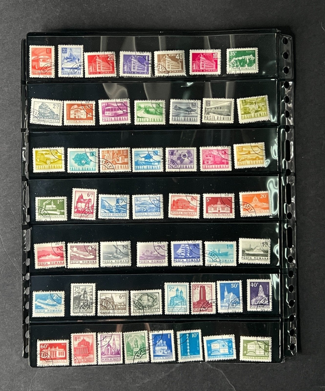 World Stockbook Stamp Collection Hundreds of Stamps Assorted Countries ZAYIX