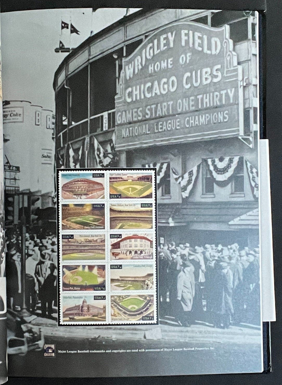 United States The 2001 Commemorative Stamp Yearbook Hard Cover Mint Sets ZAYIX