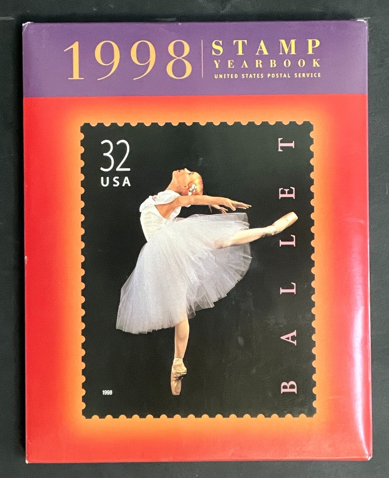 United States The 1998 Commemorative Stamp Yearbook Hard Cover Mint Sets ZAYIX