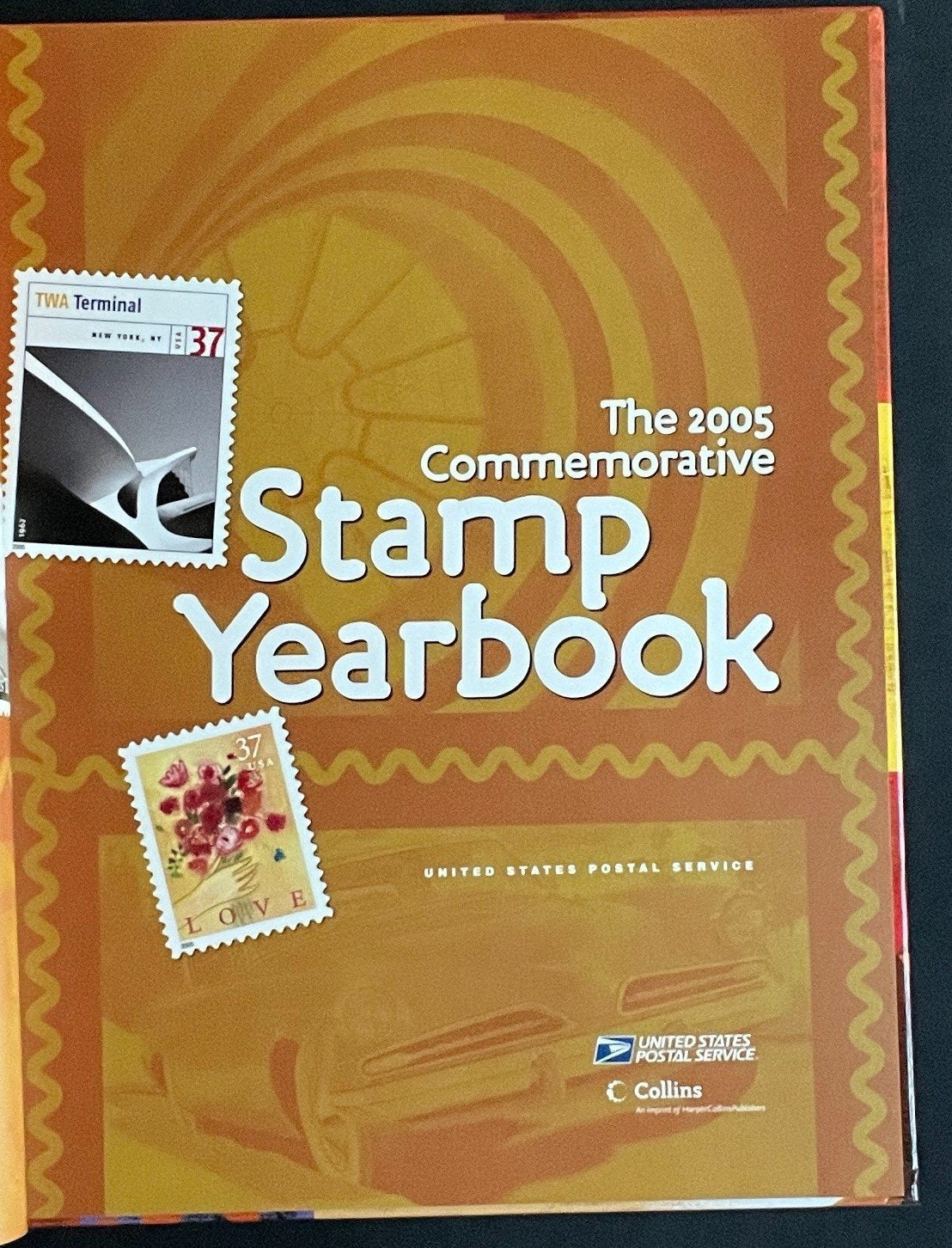 United States The 2005 Commemorative Stamp Yearbook Hard Cover Mint Sets ZAYIX
