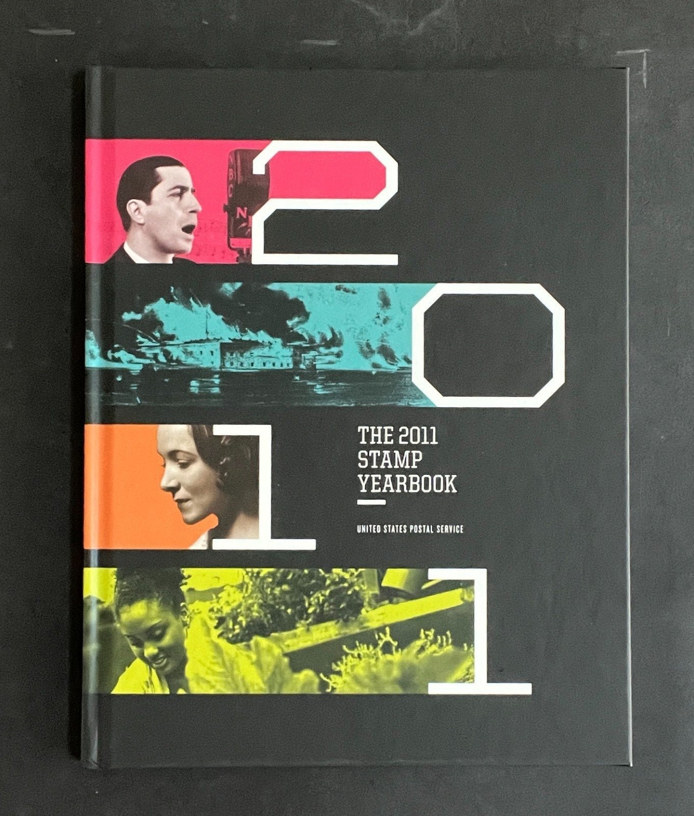 United States The 2011 Commemorative Stamp Yearbook Hard Cover Mint Sets ZAYIX