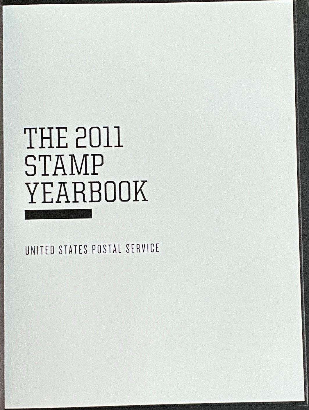 United States The 2011 Commemorative Stamp Yearbook Hard Cover Mint Sets ZAYIX
