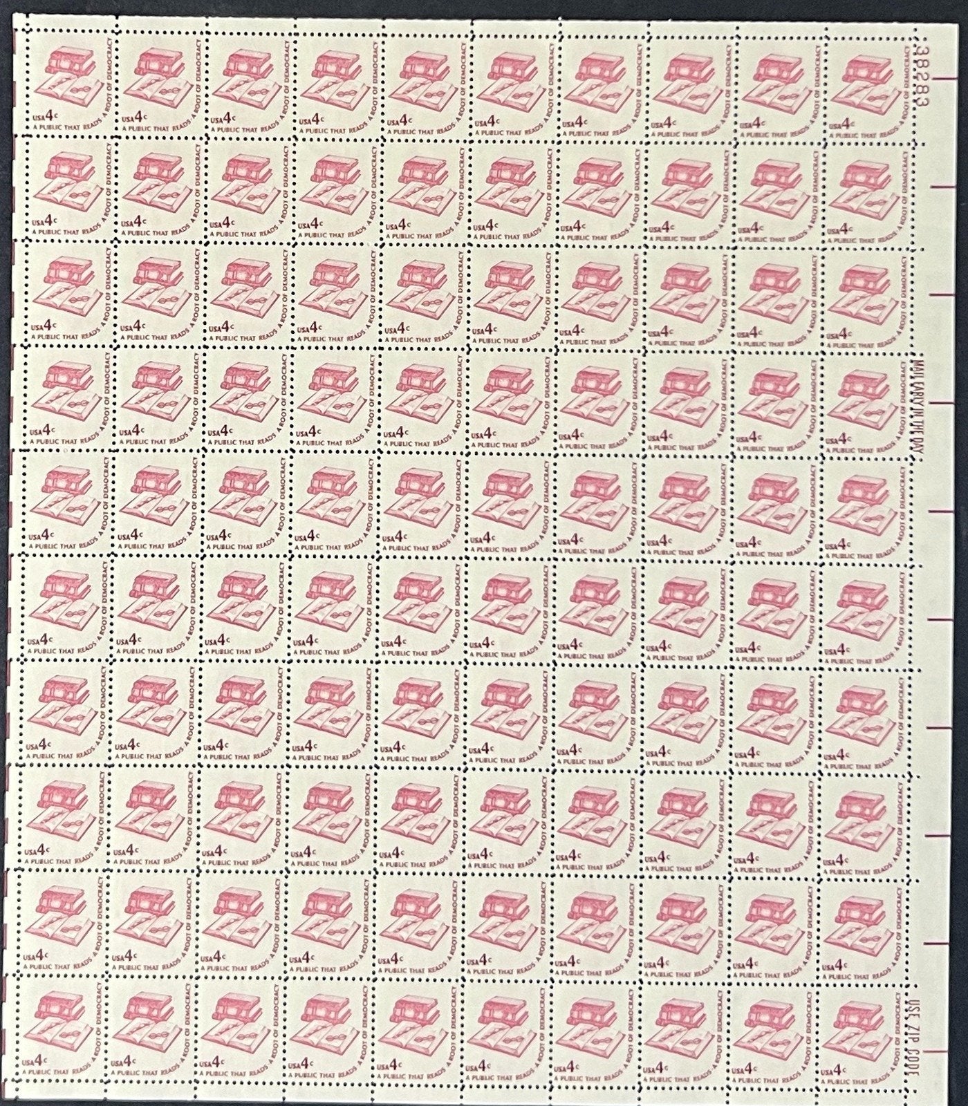 US 1585 Mint Sheet (MNH) Public That Reads Americana Issue 4-Cent 1977 ZAYIX