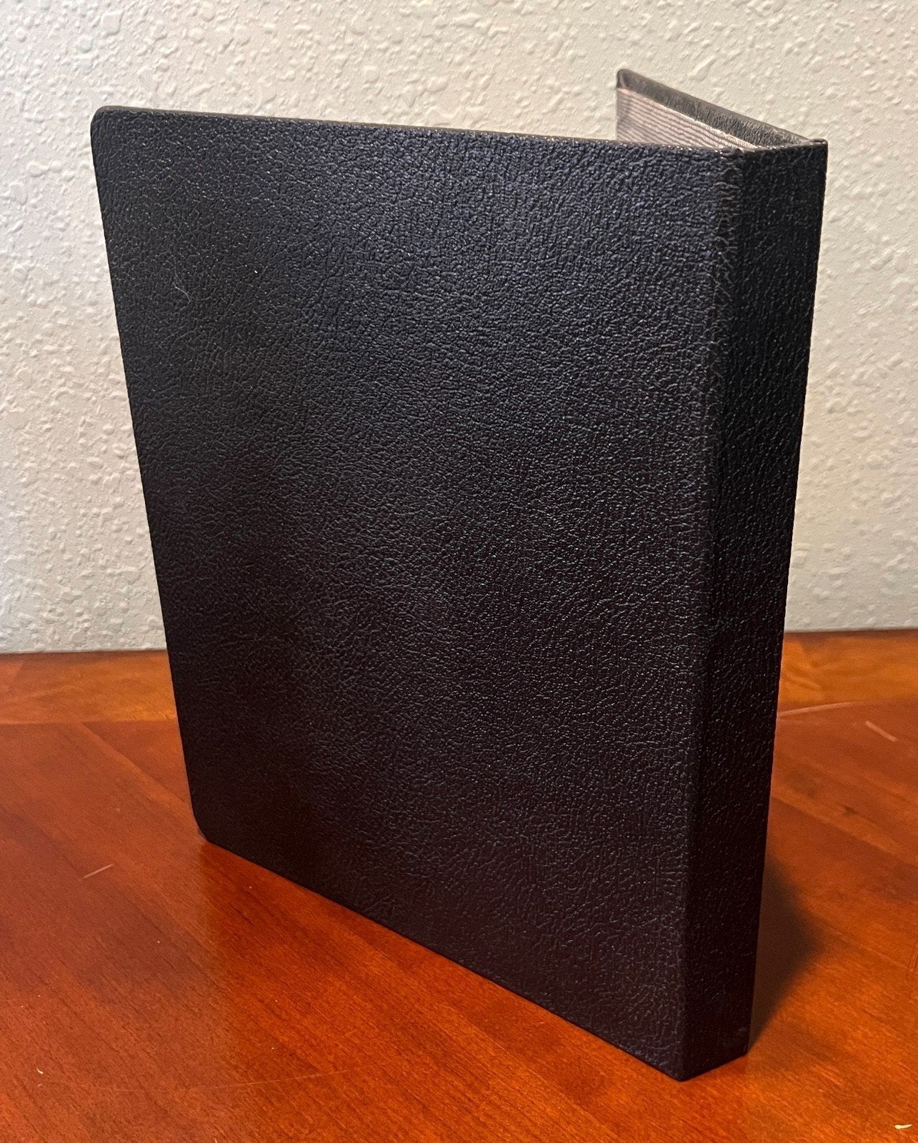 3 Ring Medium Sized Binder for Stamp Collecting ZAYIX