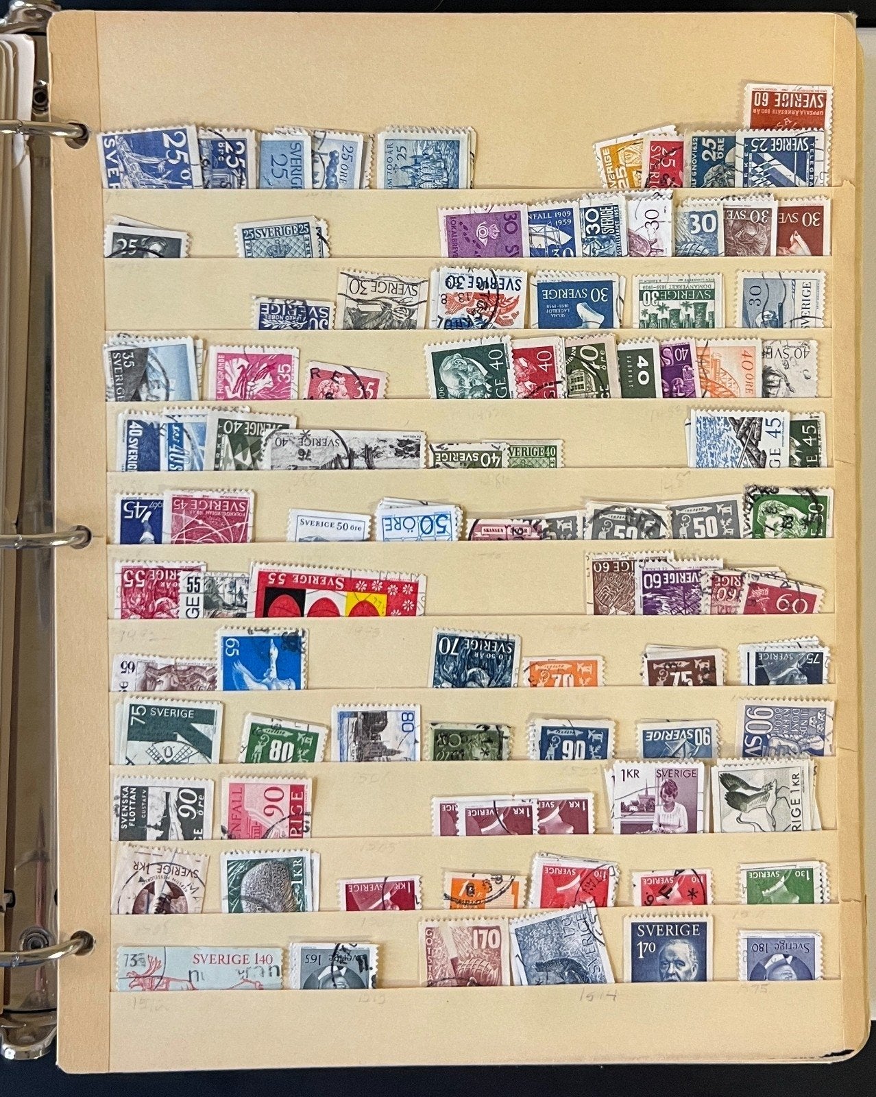World Wide Stamp Collection 26 Stock Pages Used Thousands of Stamps ZAYIX