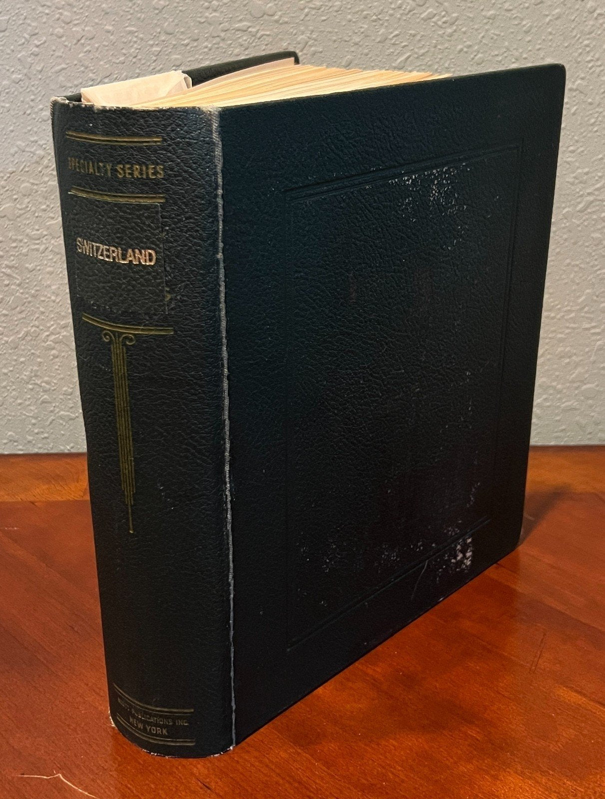 Switzerland Stamp Collection Scott Specialty Album Mint & Used 1843-1990 ZAYIX