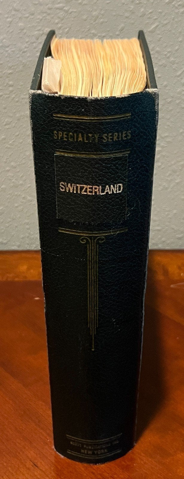 Switzerland Stamp Collection Scott Specialty Album Mint & Used 1843-1990 ZAYIX