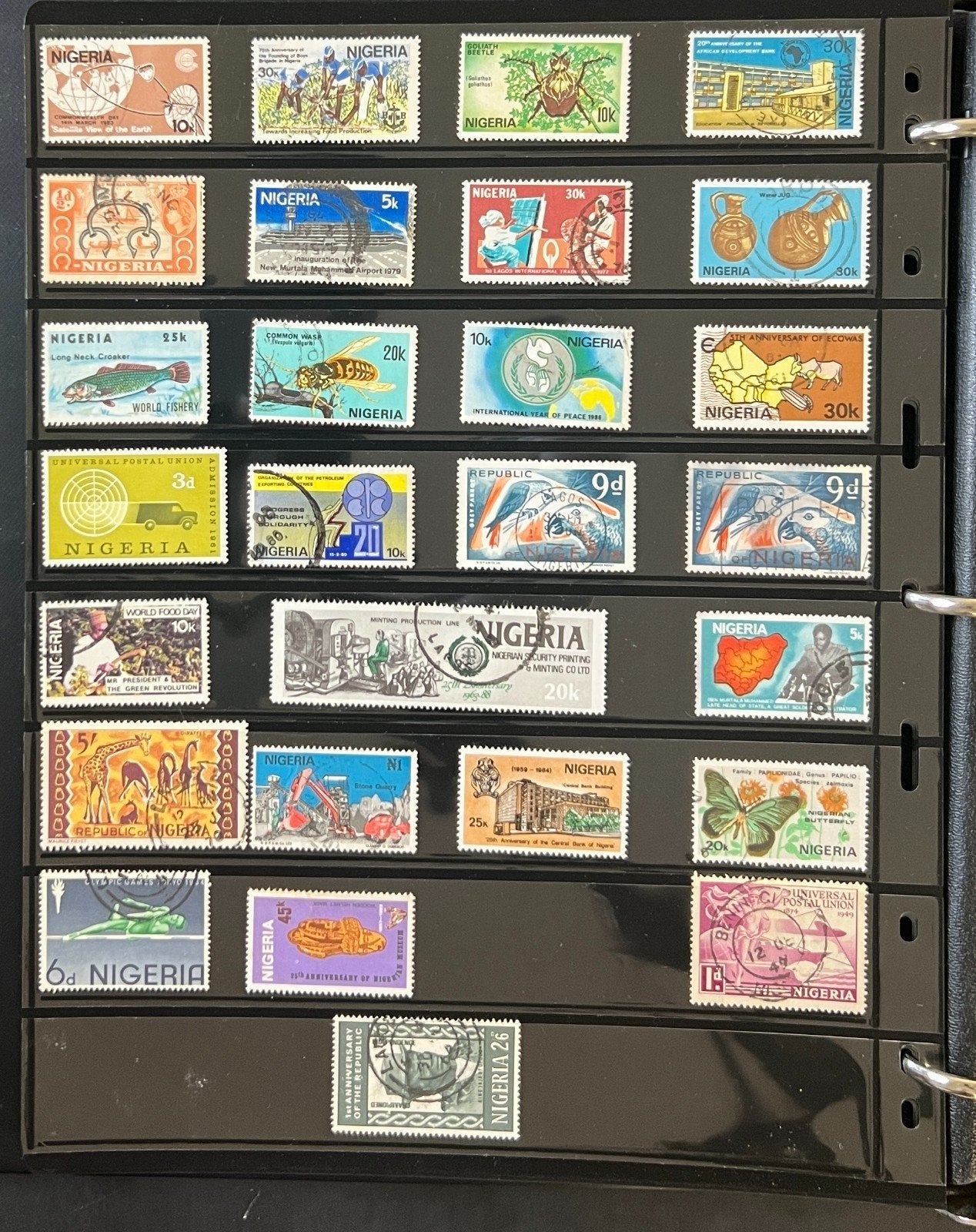 World Wide Stamp Collection 20 Pages Stock Book 500+ Stamps Mint & Used ZAYIX