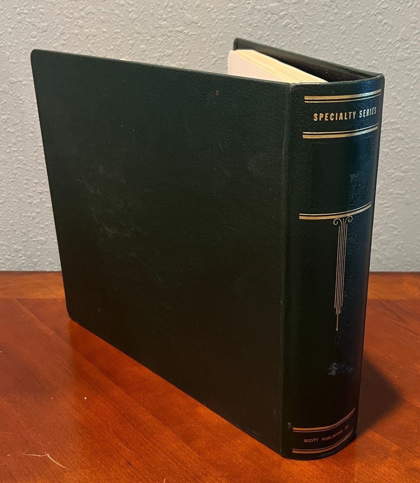 Guernsey 1941-1990 Scott Specialty Stamp Album Lighthouse Hingeless Pages ZAYIX