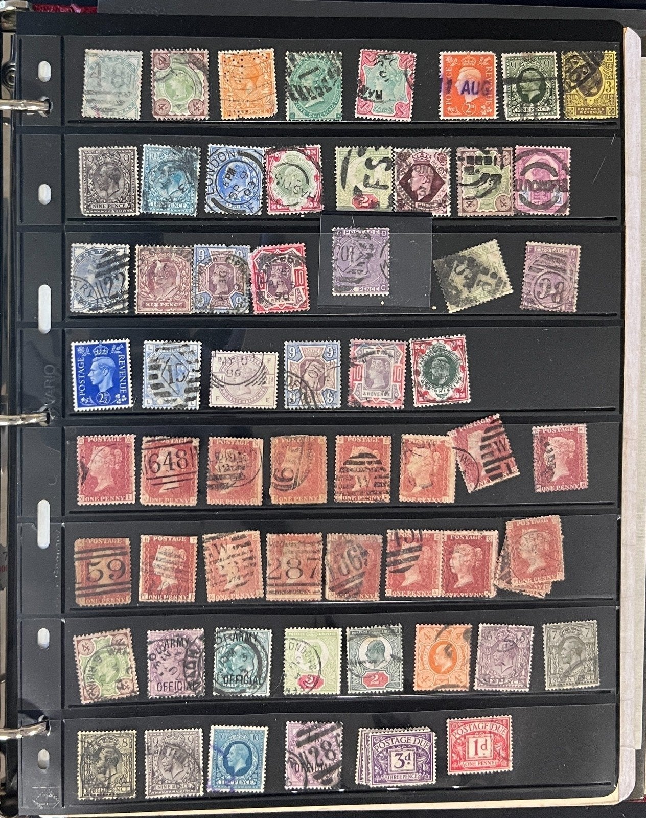 Machin & British Commonwealth Stamp Collection 2 Albums Mint & Used ZAYIX