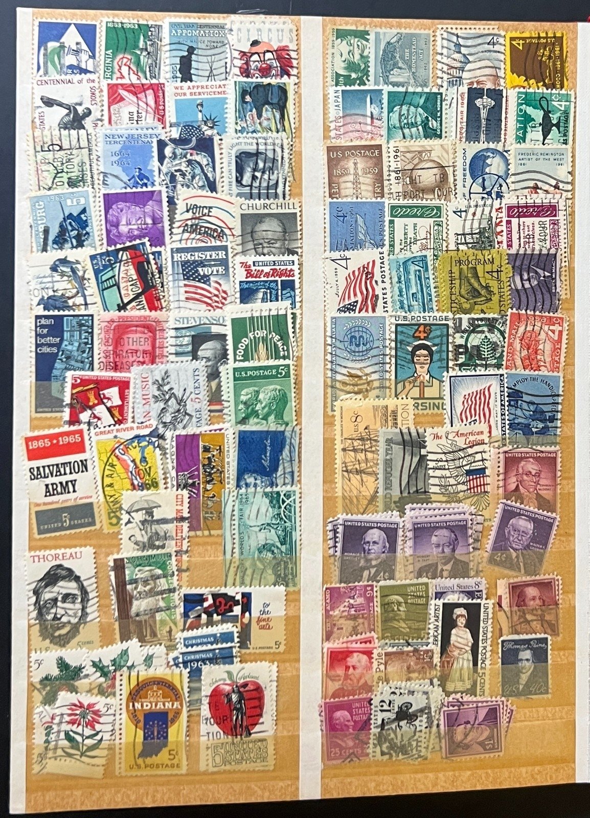 World Wide Stamp Collection Stockbook Hundreds Of Stamps Mint & Used ZAYIX