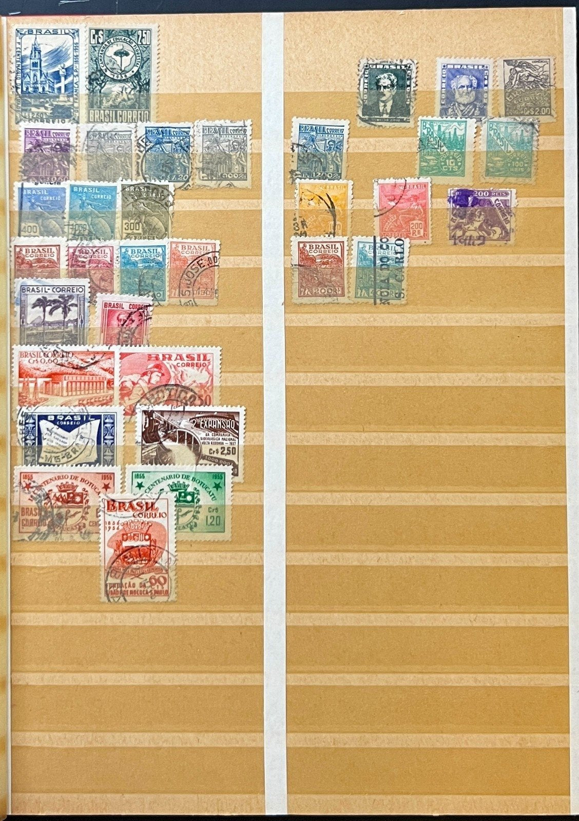 World Wide Stamp Collection Stockbook Hundreds Of Stamps Mint & Used ZAYIX