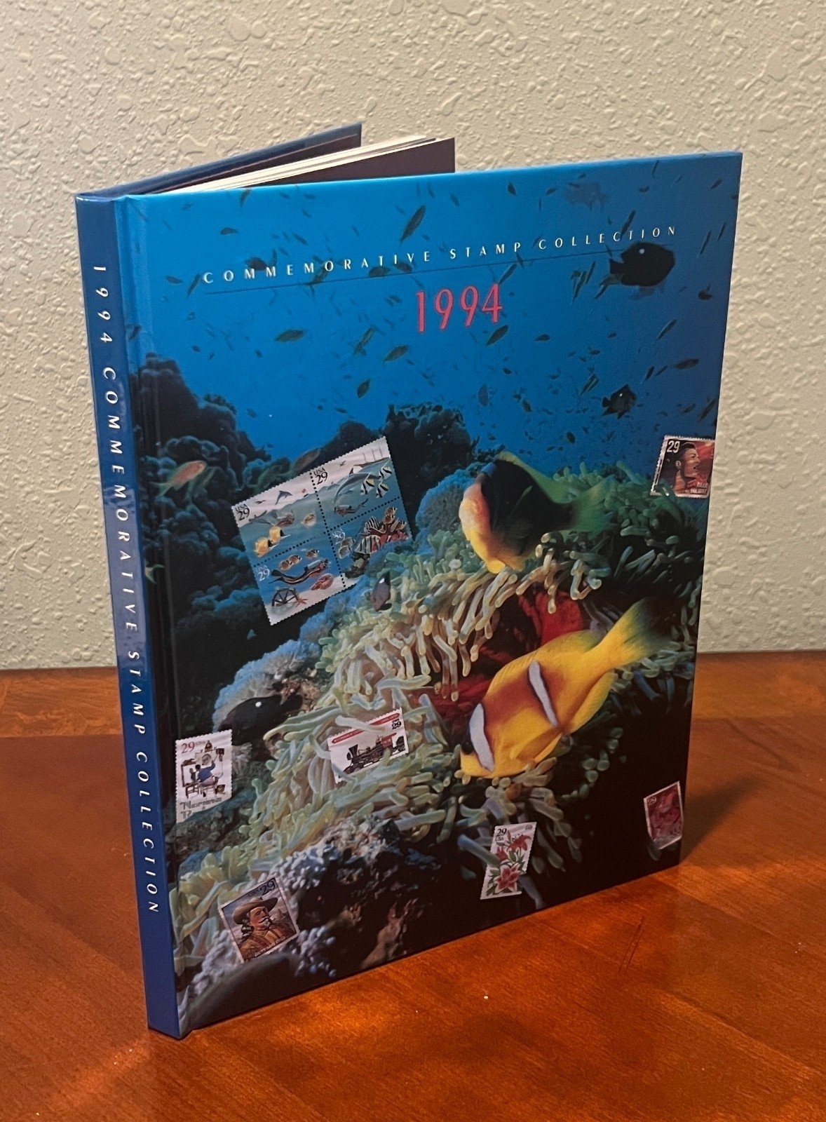 United States 1994 Commemorative Stamp Yearbook Hard Cover Mint Sets ZAYIX