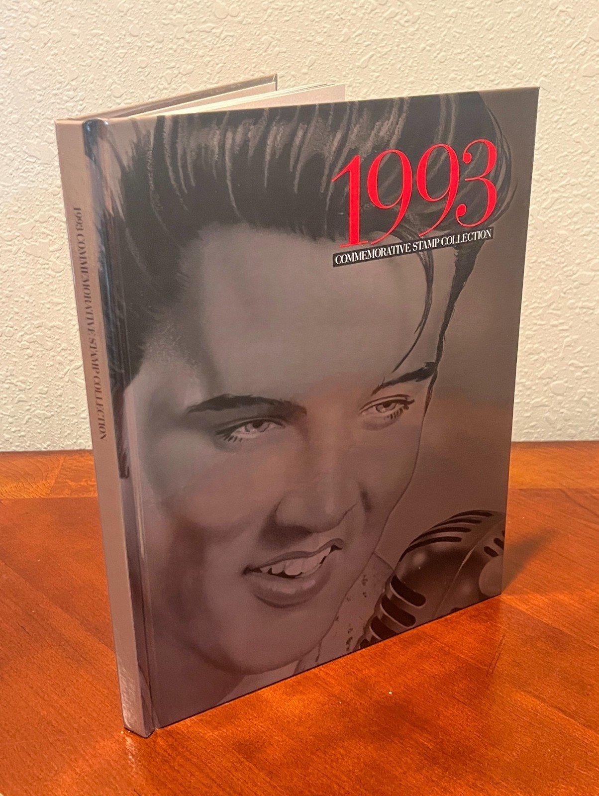 United States 1993 Commemorative Stamp Yearbook Hard Cover Mint Sets ZAYIX