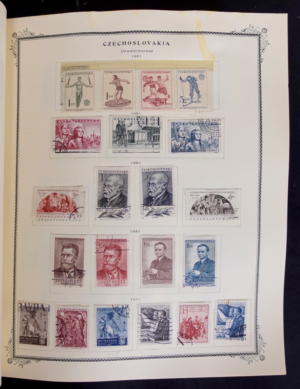 Czechoslovakia Stamp Collection Scott Album Mint & Used 1920-1985  ZAYIX