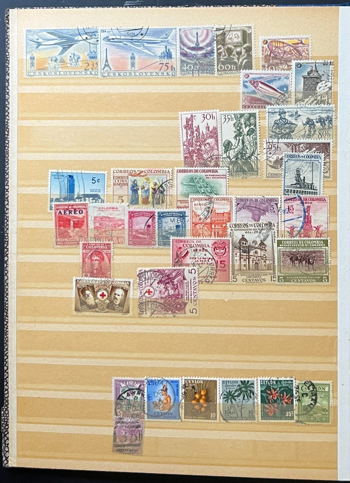World & U.S. Stamp Collection Stockbook Hundreds Of Stamps Mint & Used ZAYIX