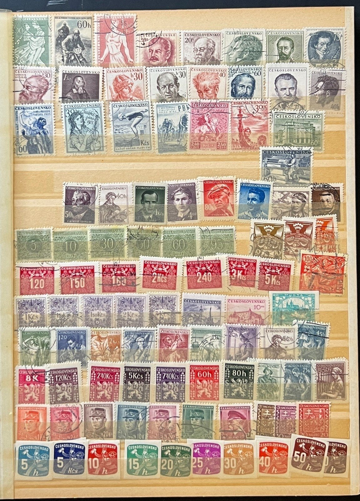 World & U.S. Stamp Collection Stockbook Hundreds Of Stamps Mint & Used ZAYIX