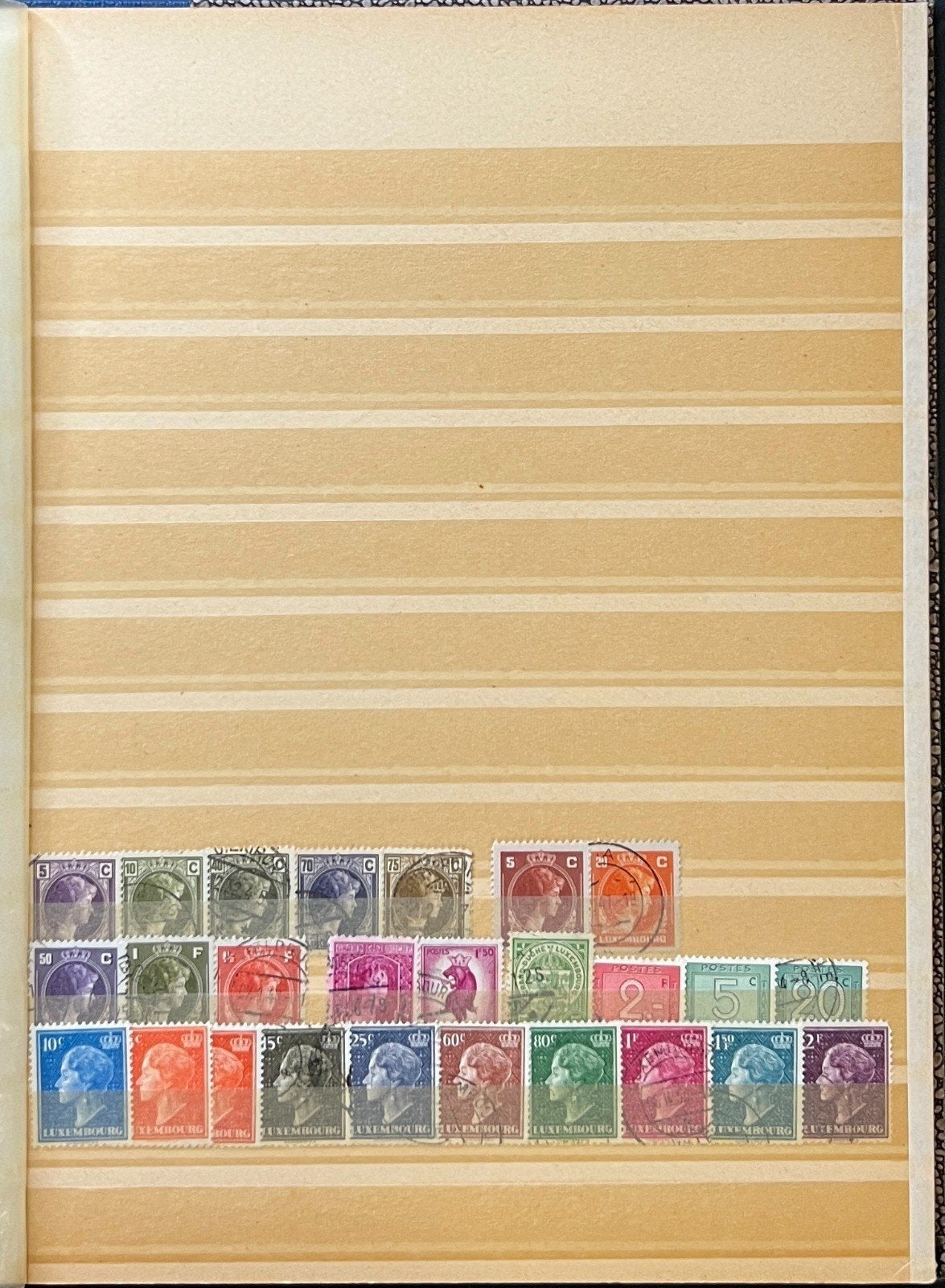 World & U.S. Stamp Collection Stockbook Hundreds Of Stamps Mint & Used ZAYIX