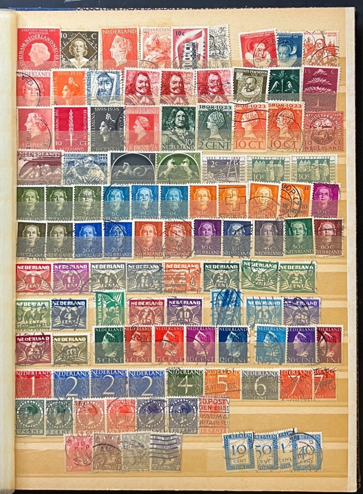 World & U.S. Stamp Collection Stockbook Hundreds Of Stamps Mint & Used ZAYIX