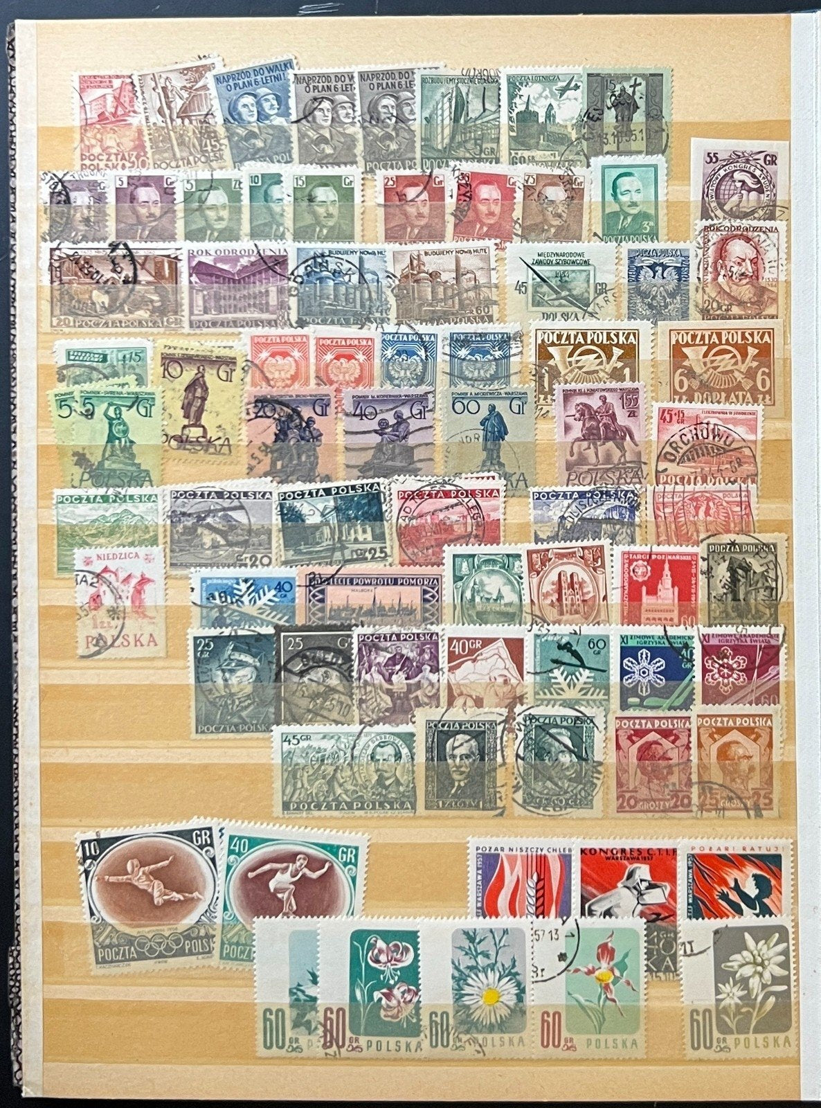 World & U.S. Stamp Collection Stockbook Hundreds Of Stamps Mint & Used ZAYIX